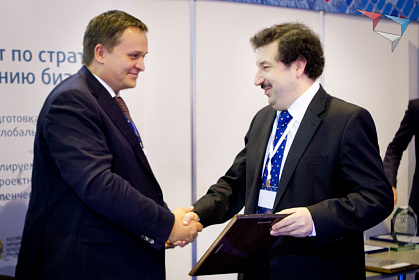 Кубок Красноярска по Global management challenge (GMC) и участники российской команды - чемпионы мира GMC-2012